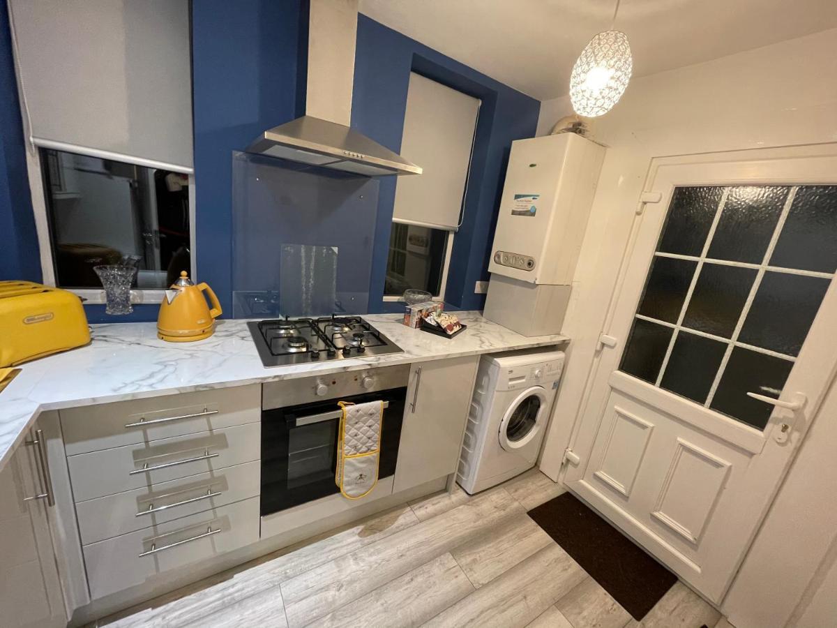 Hla Holytown Apartment *