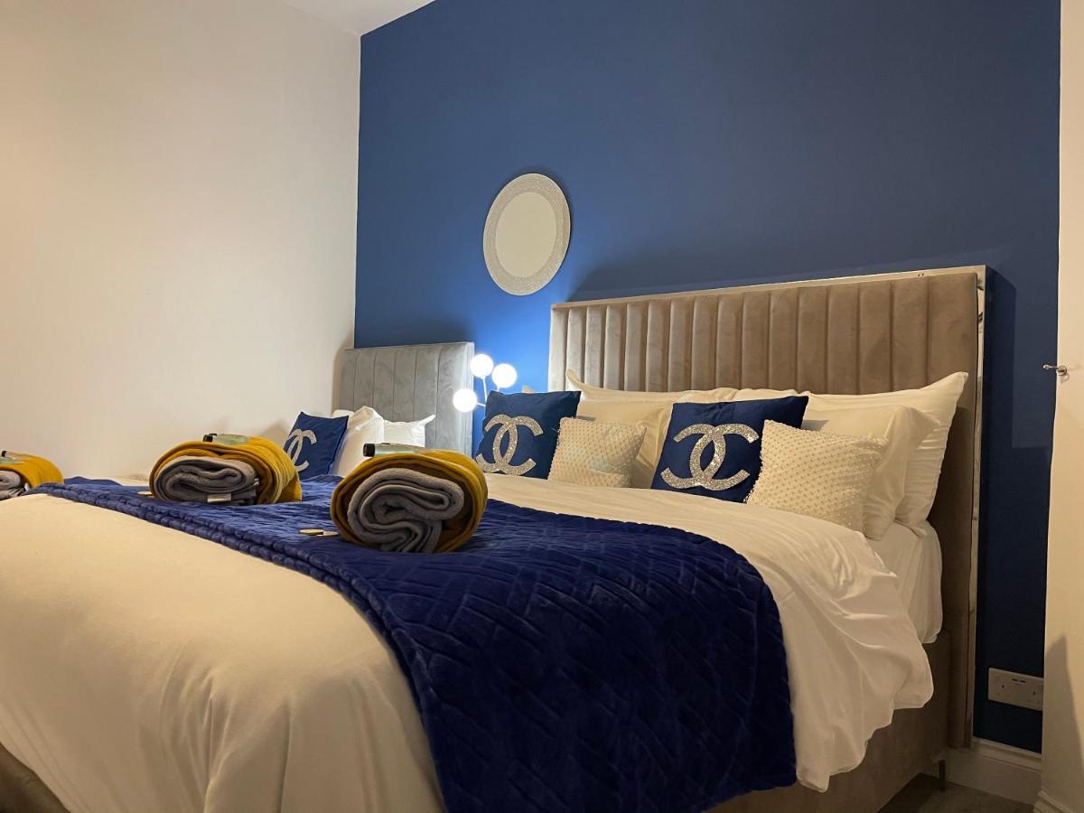 Hla Holytown Apartment *