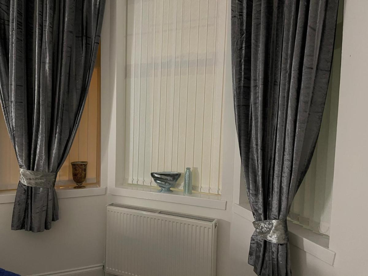 Apartment Hla Holytown